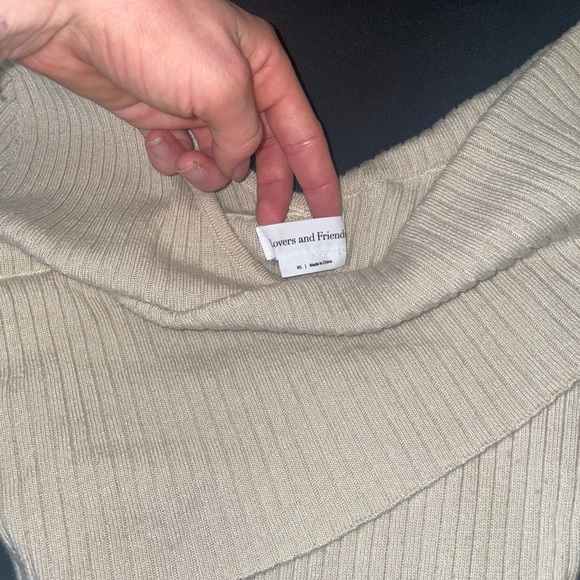 Revolve sweater - Picture 4 of 4